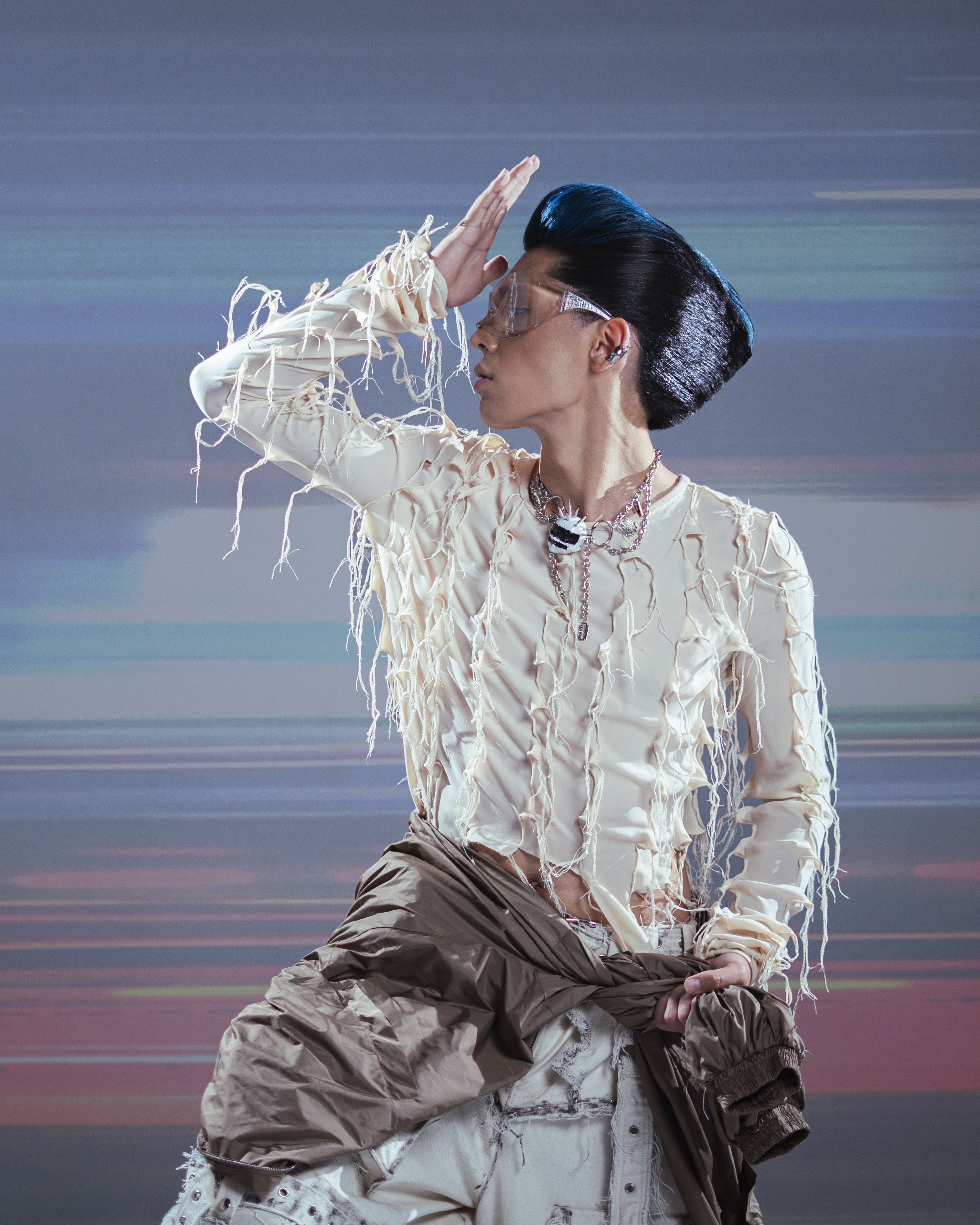 Мужской образ, Каракол